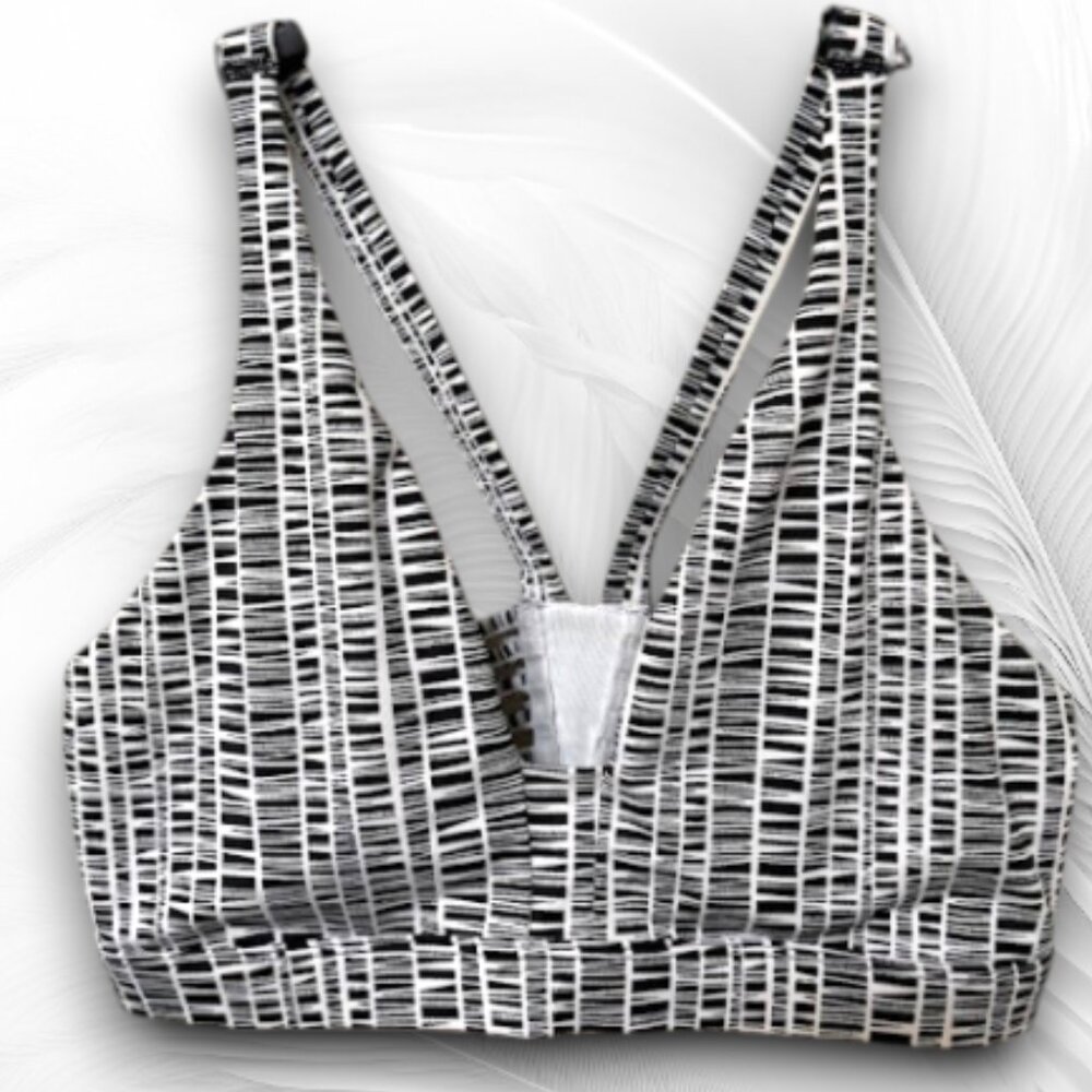 Victoria’s Secret VSX Sport Black White Strappy Back Sports Bra L